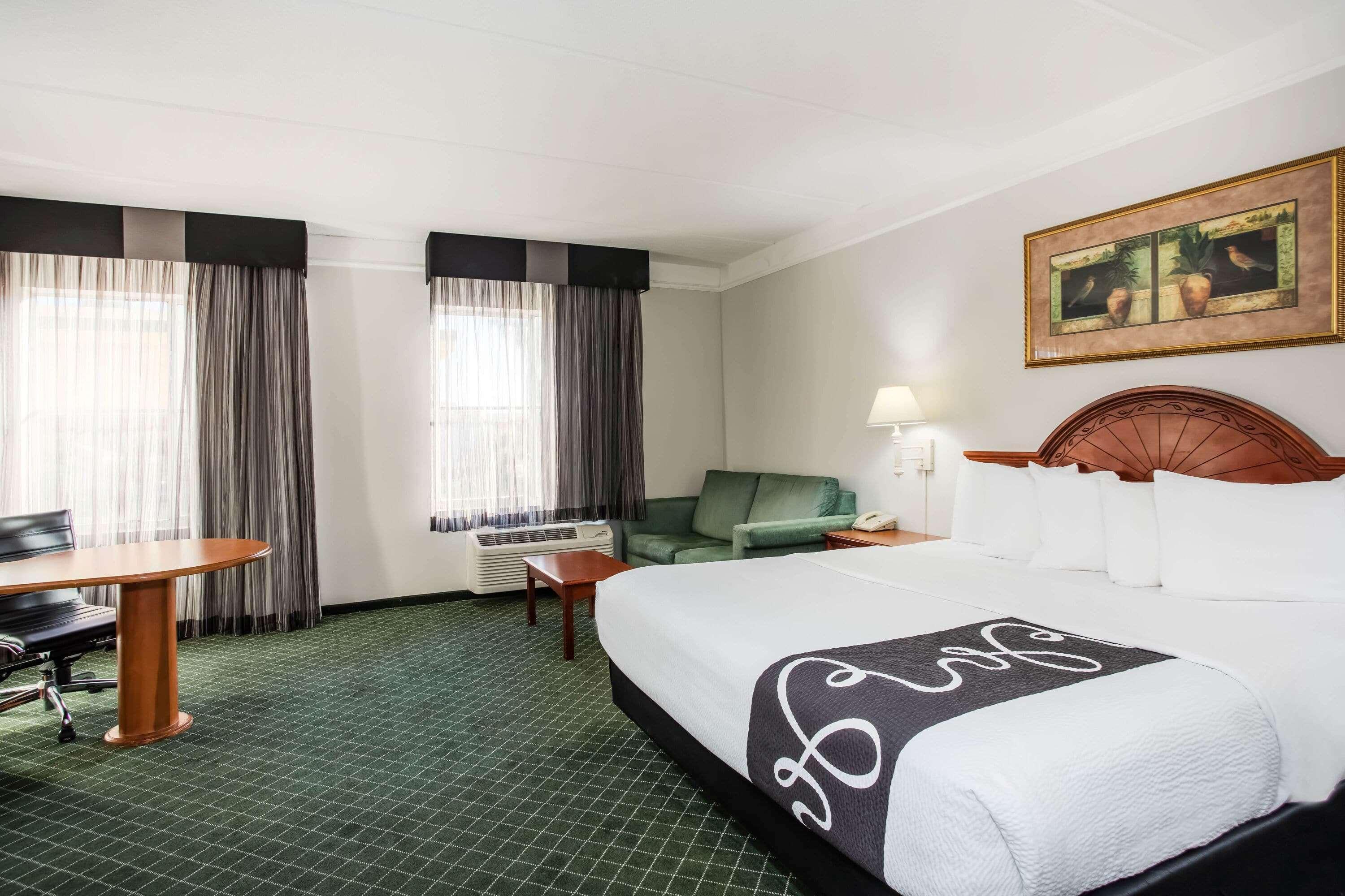 La Quinta By Wyndham Melbourne Viera Hotel Bagian luar foto