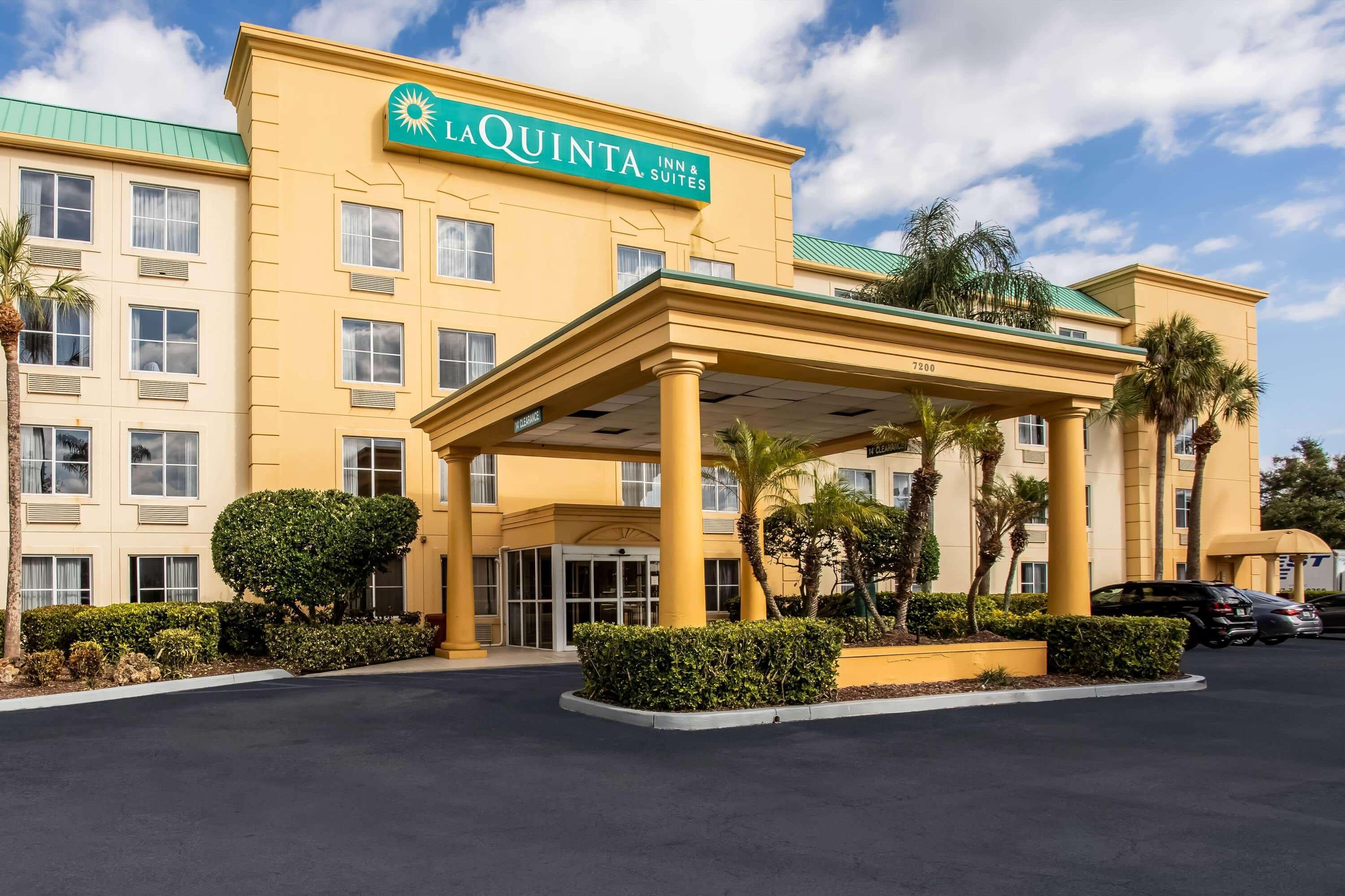 La Quinta By Wyndham Melbourne Viera Hotel Bagian luar foto